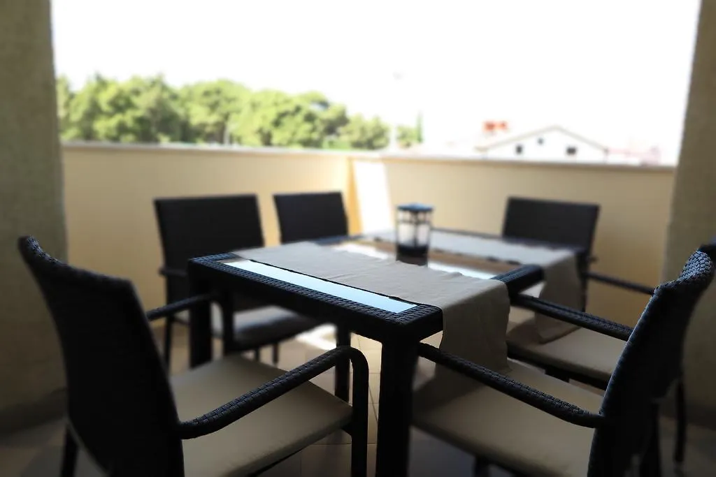 Apartment Lara Rovinj 0*,